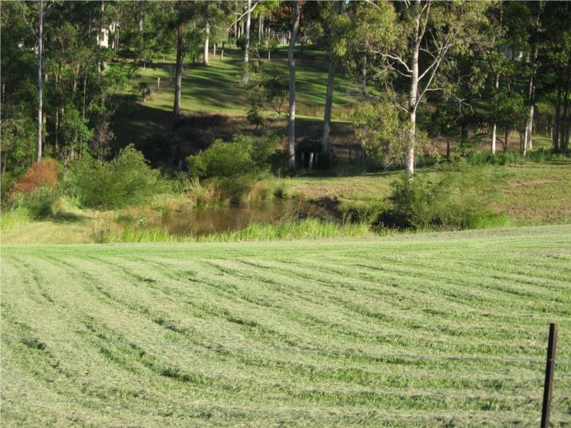 10 Mataranka road, Veteran QLD 4570