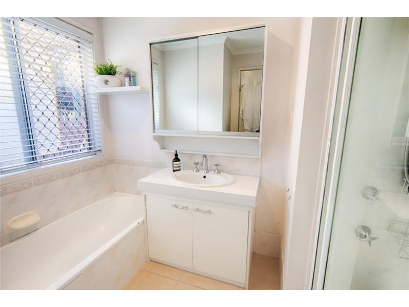 22 Roscrea Street, Tingalpa QLD 4173