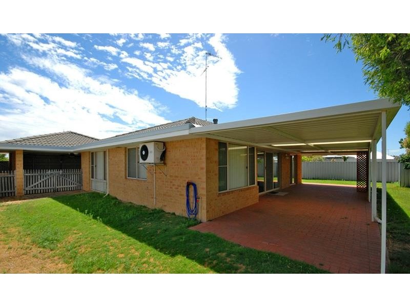 7 Carnoustie Gardens, Meadow Springs WA 6210