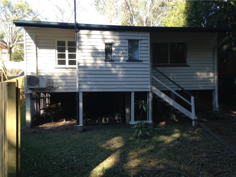 2/5 Burnham Road, Bardon QLD 4065
