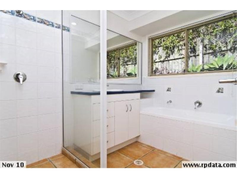 20 Lemm Street, Everton Hills QLD 4053