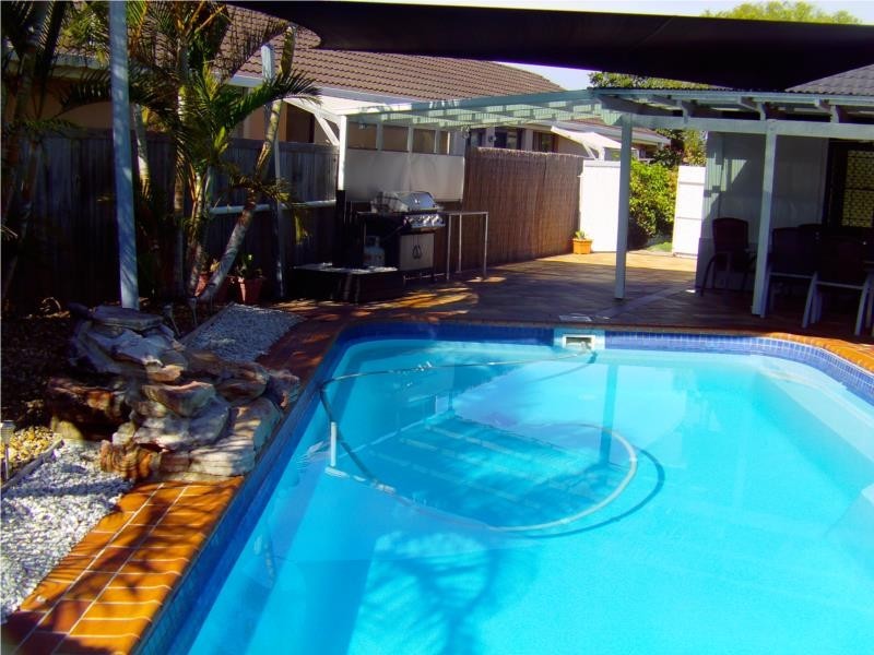 10 Glenwater Crescent, Helensvale QLD 4212