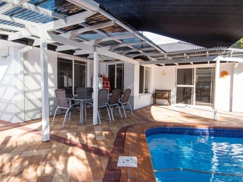 10 Glenwater Crescent, Helensvale QLD 4212