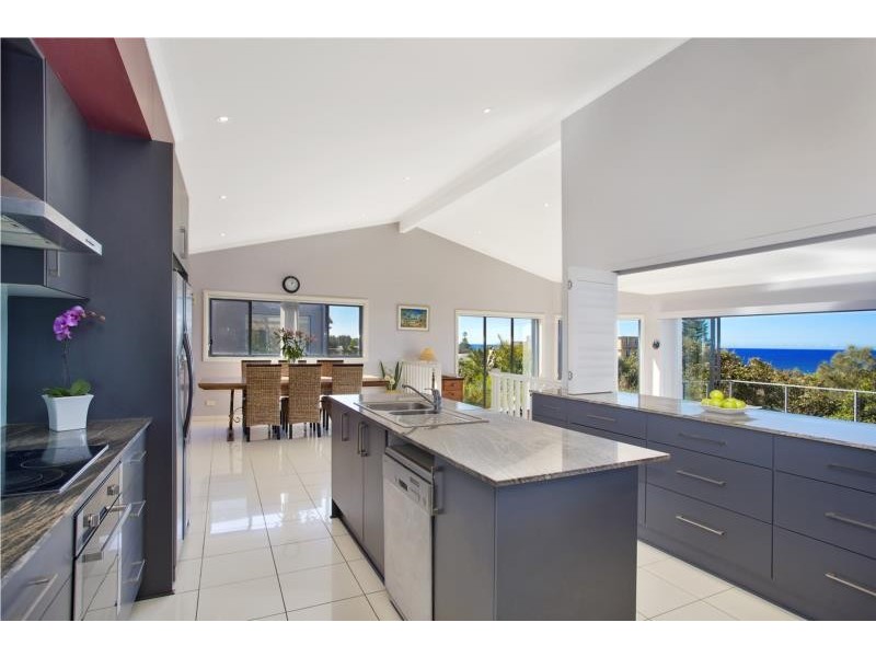 25 Clarke Street, Narrabeen NSW 2101