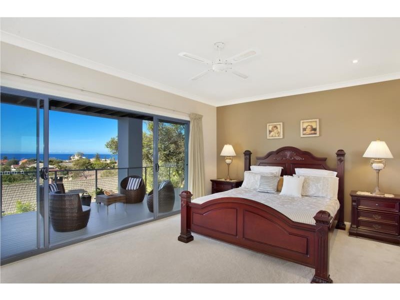 25 Clarke Street, Narrabeen NSW 2101