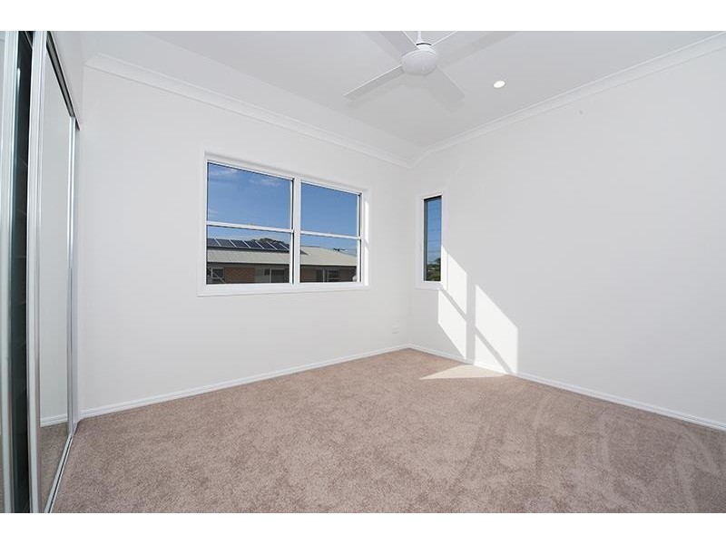 27a Macdonald Street, Dicky Beach QLD 4551