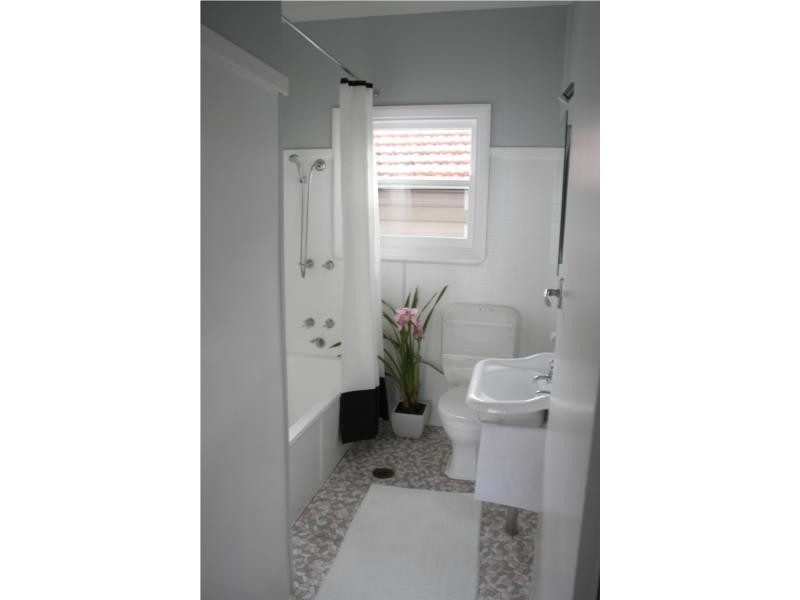 28 Fern Valley Road, Cardiff NSW 2285