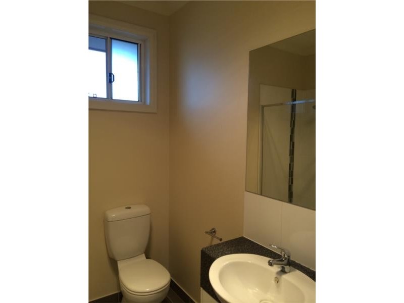 2/16 Chelsey Street, Ardeer VIC 3022