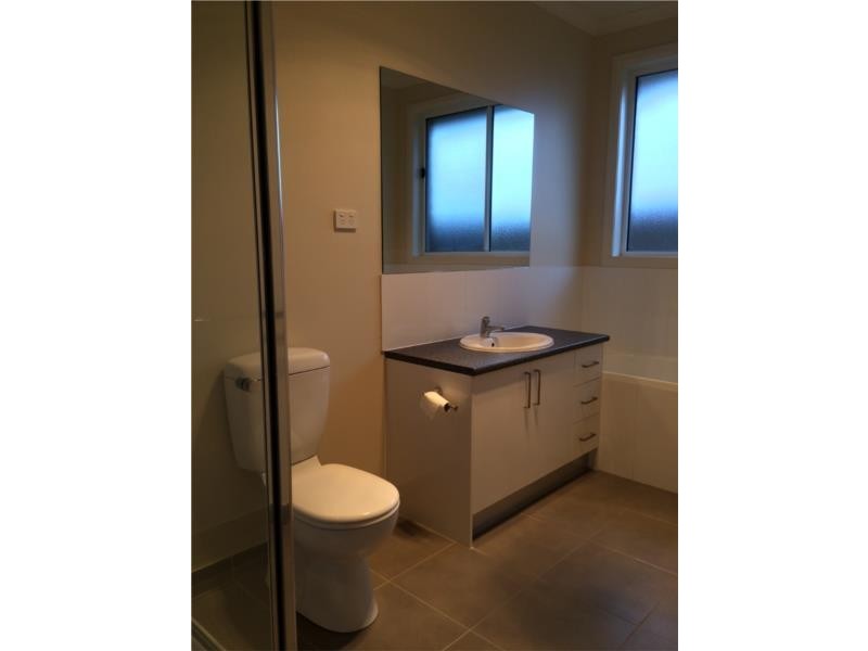 2/16 Chelsey Street, Ardeer VIC 3022