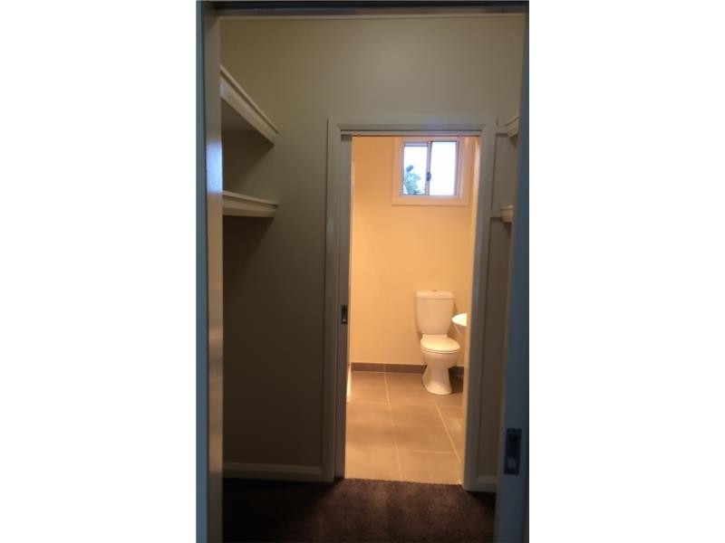 2/16 Chelsey Street, Ardeer VIC 3022