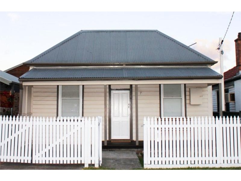 7 Alfred Street, Waratah NSW 2298