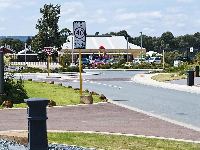 6 Ethereal Road, Byford WA 6122