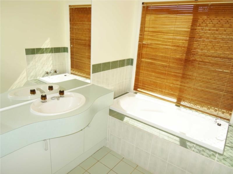 10 Roper Place, Kallangur QLD 4503