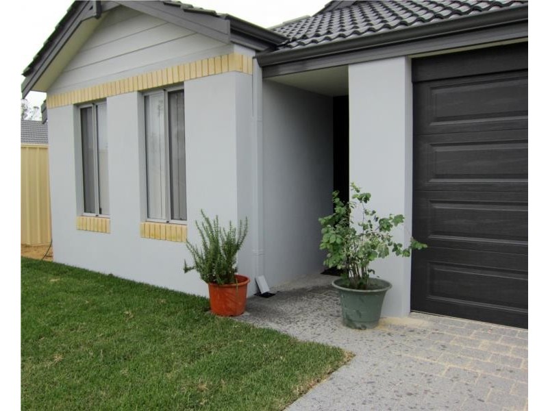 13 Legend Crescent, Greenfields WA 6210