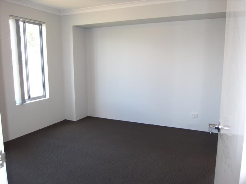 13 Legend Crescent, Greenfields WA 6210