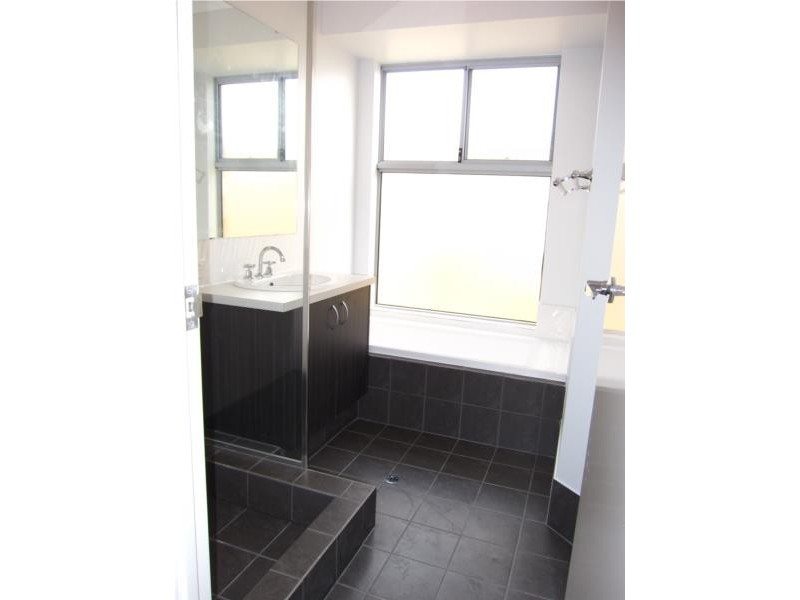 13 Legend Crescent, Greenfields WA 6210