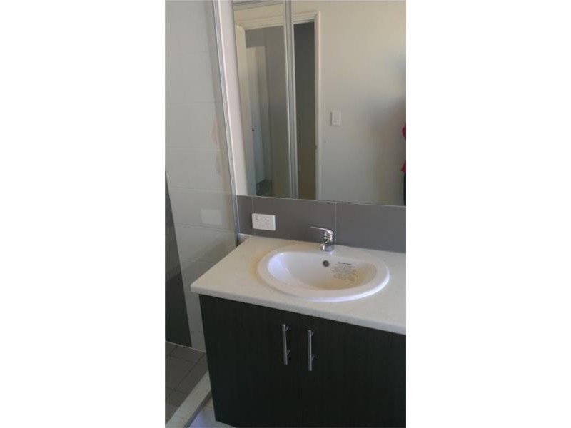 77 Sapphire Chase, Wellard WA 6170