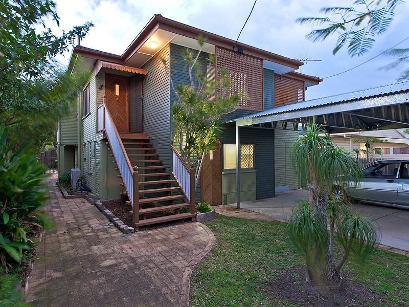 8 Garsden Street, Redcliffe QLD 4020