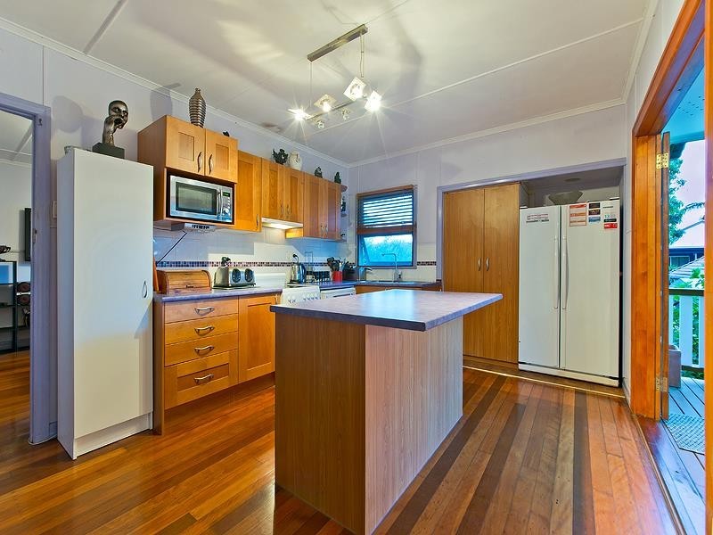 8 Garsden Street, Redcliffe QLD 4020