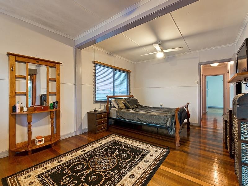 8 Garsden Street, Redcliffe QLD 4020