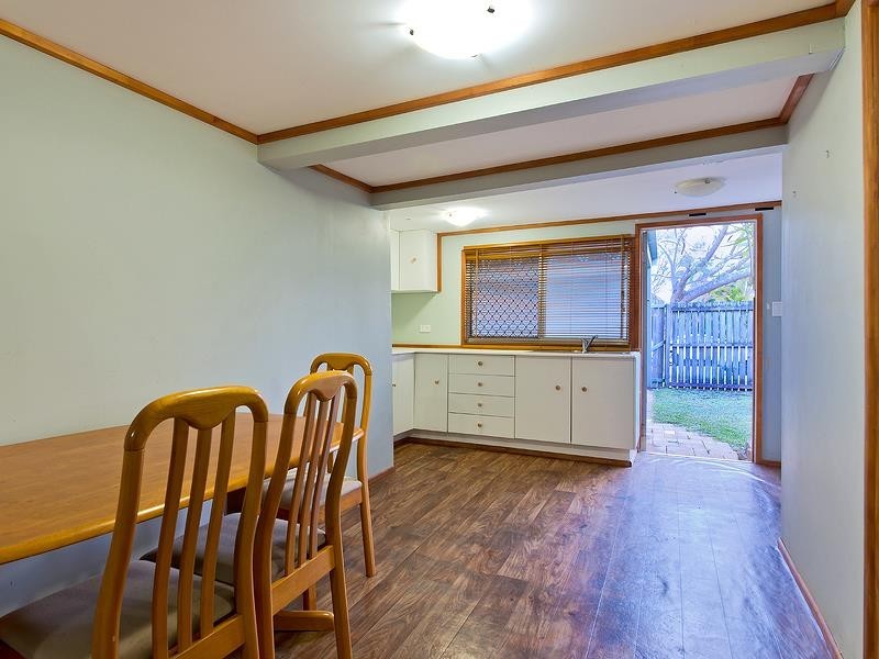 8 Garsden Street, Redcliffe QLD 4020