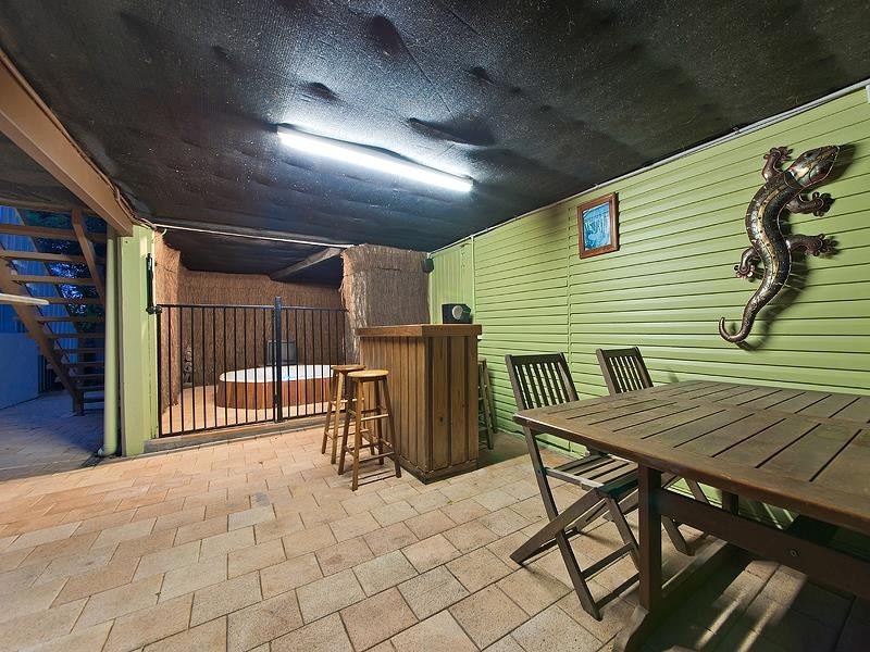 8 Garsden Street, Redcliffe QLD 4020