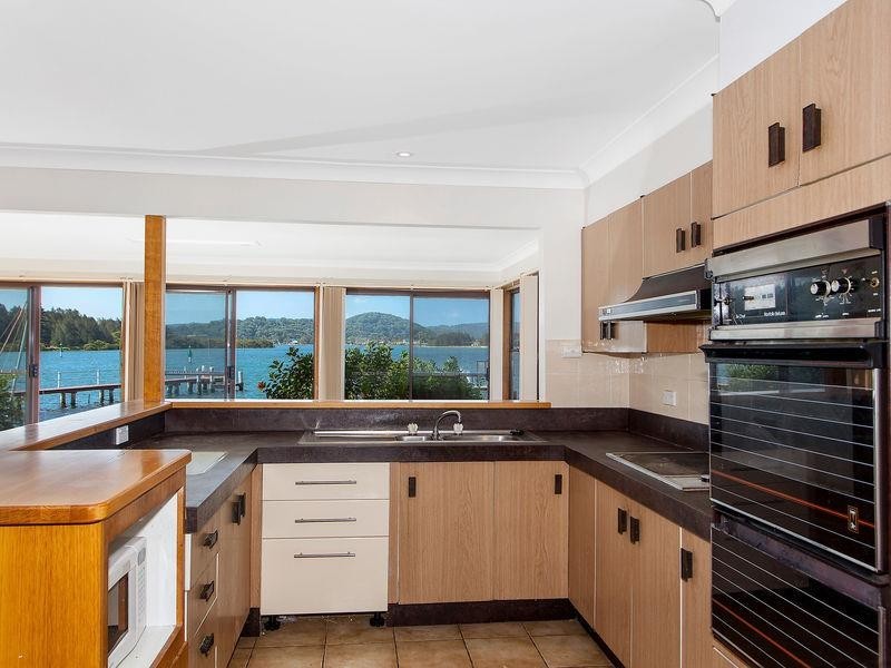 48 Marina view Parade, St Huberts Island NSW 2257