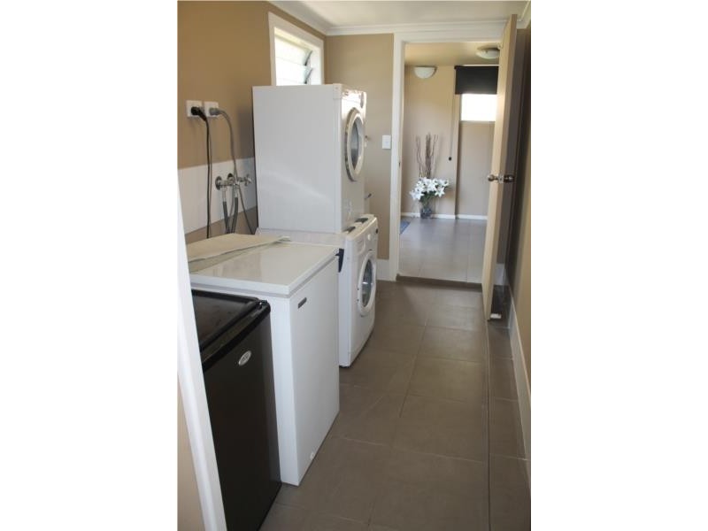 30 Glenlee Street, Arana Hills QLD 4054