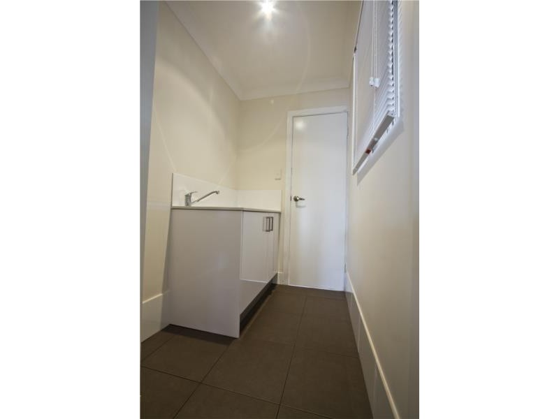 11 Dandar Drive, Southport QLD 4215