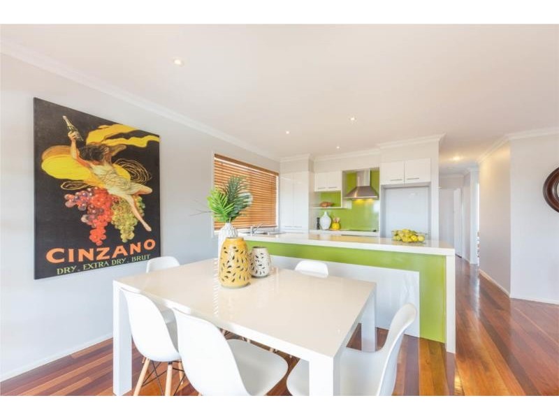 24 Hawkwood Street, Mount Gravatt East QLD 4122