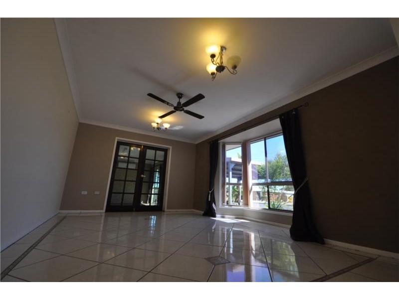7 Stover Street, Gracemere QLD 4702