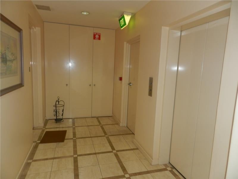 4/220 East Terrace, Adelaide SA 5000