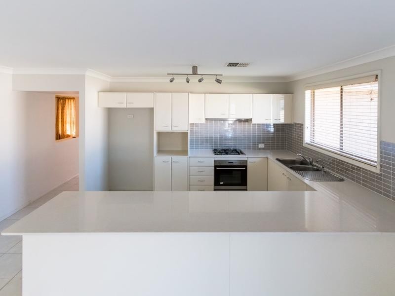 12 Pioneer Road, Hunterview NSW 2330