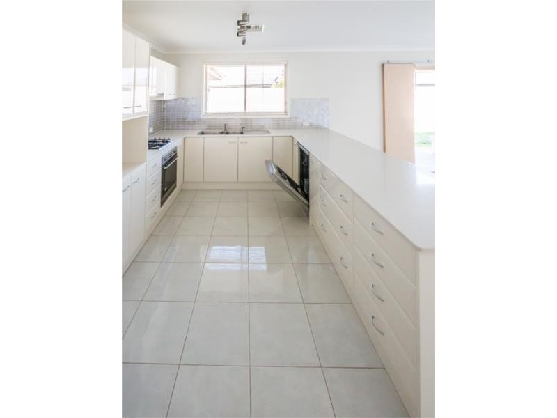 12 Pioneer Road, Hunterview NSW 2330