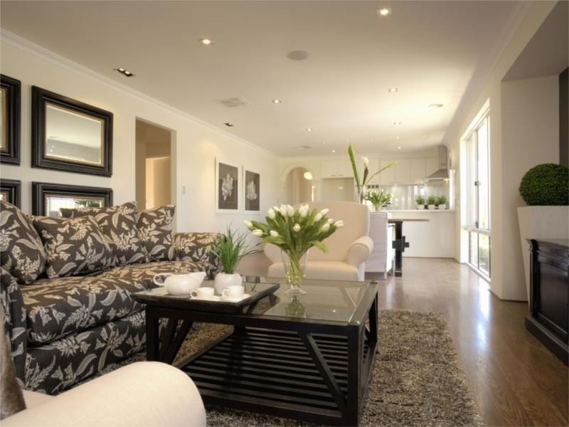 8 Malvern Road, Butler WA 6036