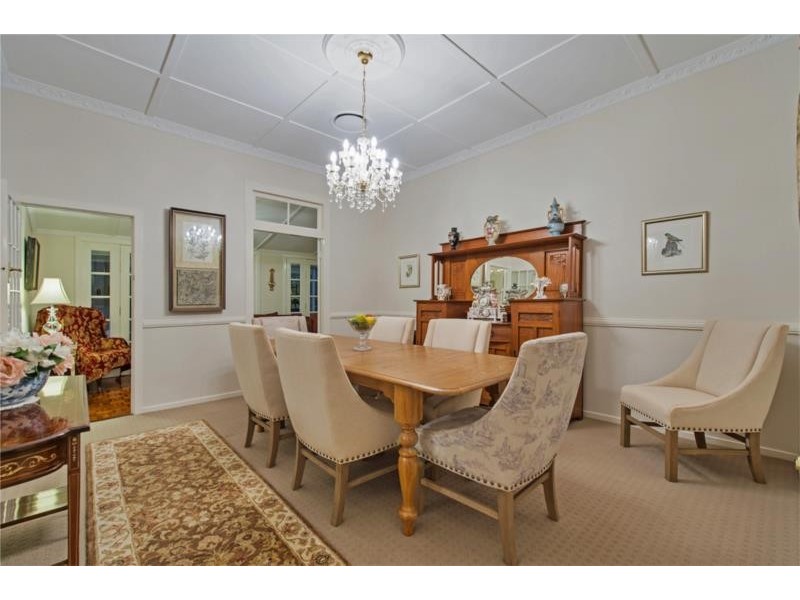 102 Beacon Road, Tamborine Mountain QLD 4272