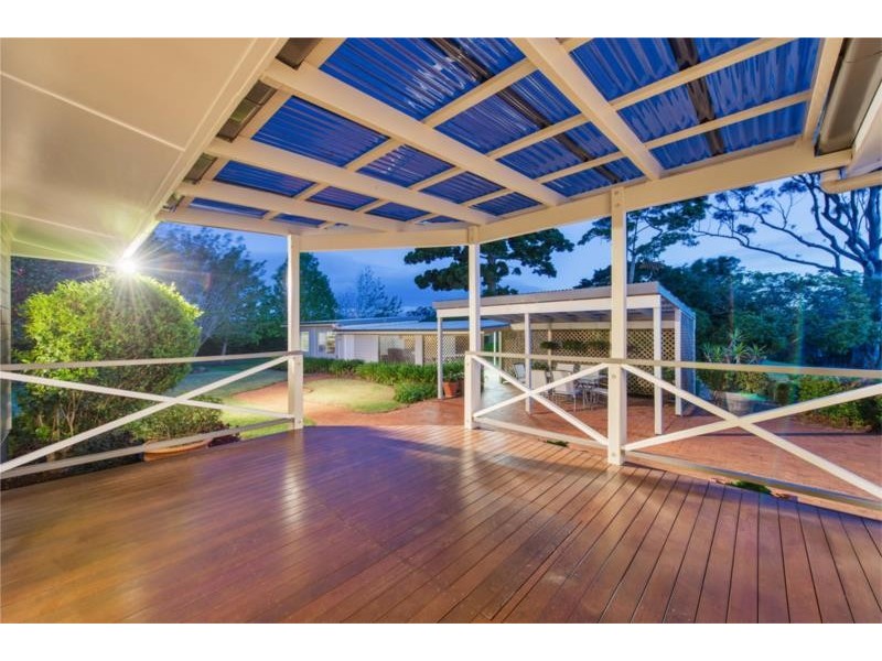 102 Beacon Road, Tamborine Mountain QLD 4272