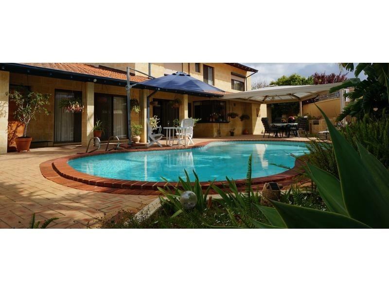 10 Kruger Place, Booragoon WA 6154