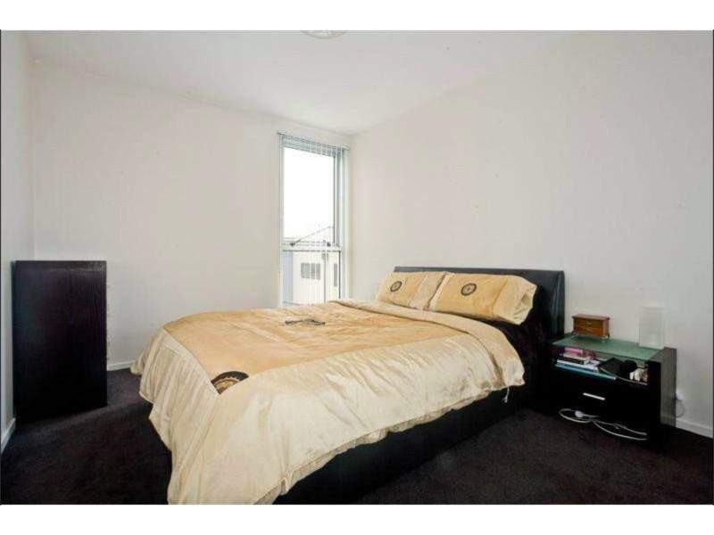 5/50 Rourke Lane, Kensington VIC 3031