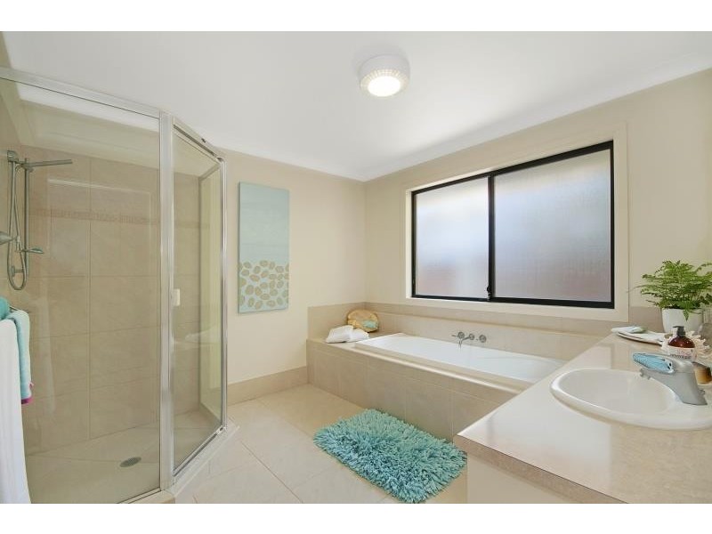 17 Barracuda Court, Mountain Creek QLD 4557