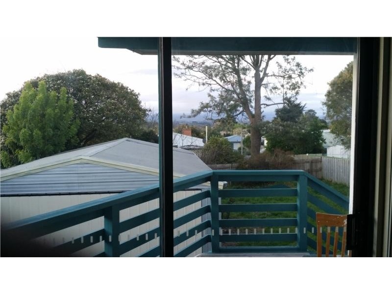 18 Elizabeth Street, Moe VIC 3825