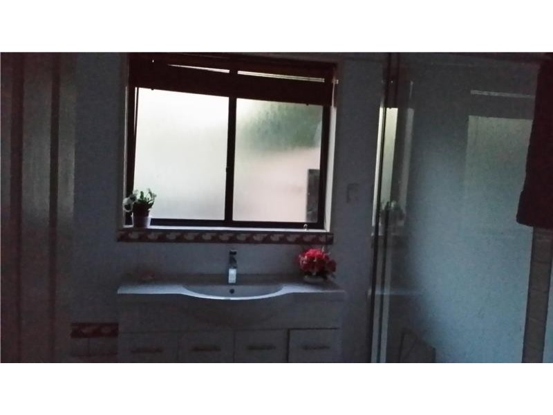 18 Elizabeth Street, Moe VIC 3825