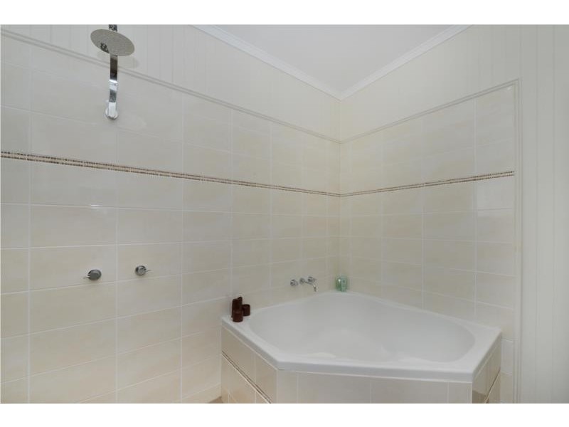 116 Petersen Street, Freshwater QLD 4870
