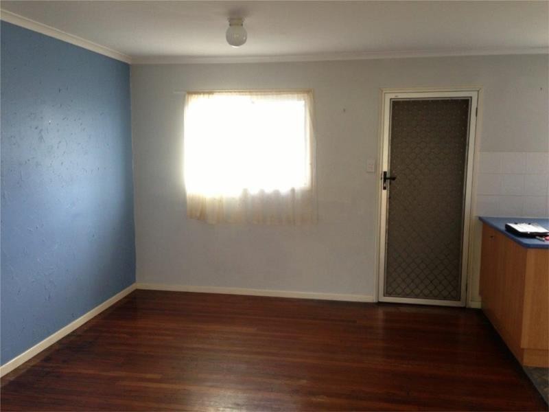 14 Dwyer Street, Beachmere QLD 4510