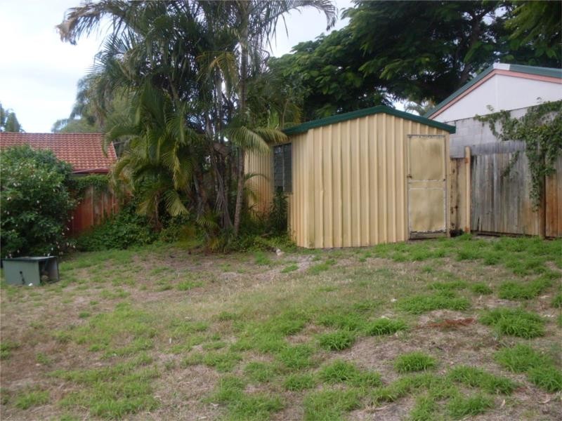 43 Moatah Drive, Beachmere QLD 4510