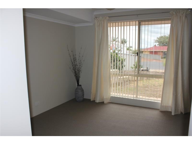 6 Dixon Place, Eaton WA 6232