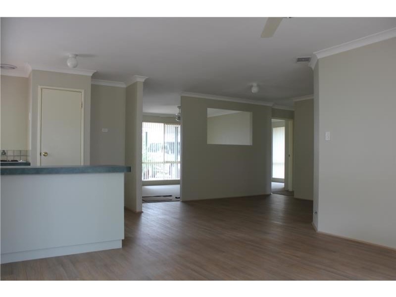 6 Dixon Place, Eaton WA 6232