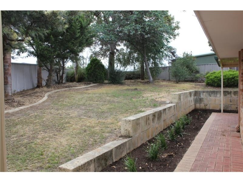 6 Dixon Place, Eaton WA 6232