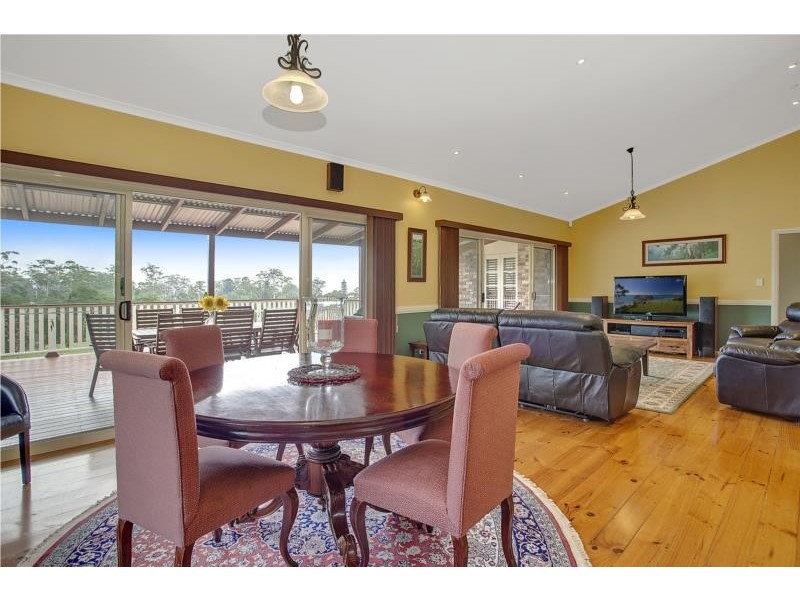 22-24 St Bernard Street, Tamborine Mountain QLD 4272