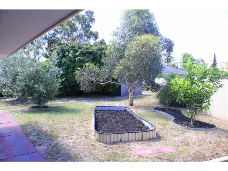 100 Leeds Street, Dianella WA 6059